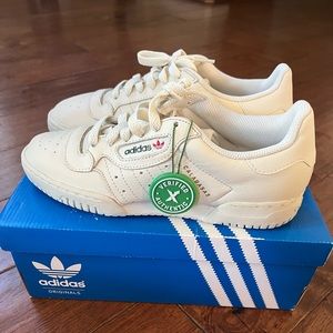 Yeezy Powerphase Calabasas size 6